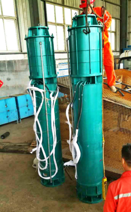 山東礦業(yè)集團(tuán)鐵礦礦山下部水倉(cāng)排水工程用泵順利收貨
